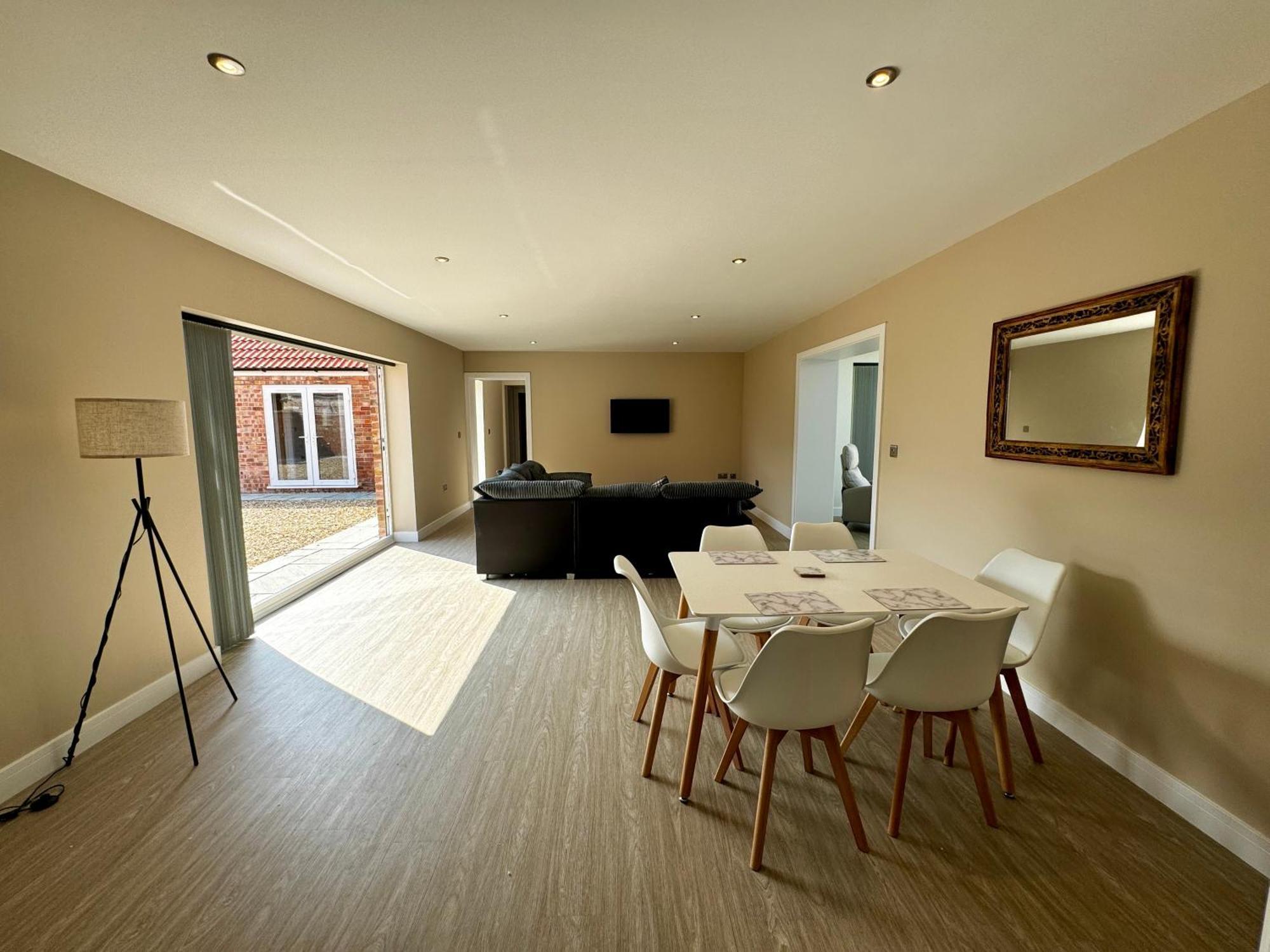 Luxury Isla Cottages, Bourne! Dog-Friendly, Countryside Views, Garden, Parking, 5Mins Pubs - Family Holiday Exterior photo