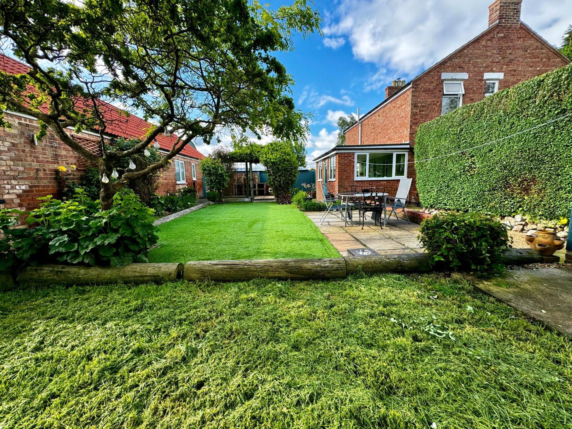 Luxury Isla Cottages, Bourne! Dog-Friendly, Countryside Views, Garden, Parking, 5Mins Pubs - Family Holiday Exterior photo