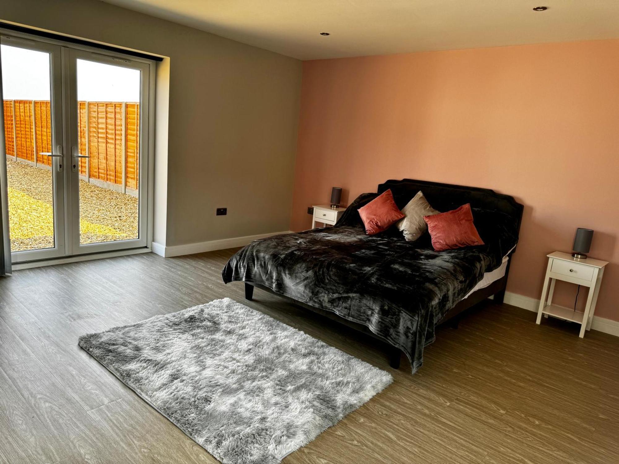 Luxury Isla Cottages, Bourne! Dog-Friendly, Countryside Views, Garden, Parking, 5Mins Pubs - Family Holiday Exterior photo