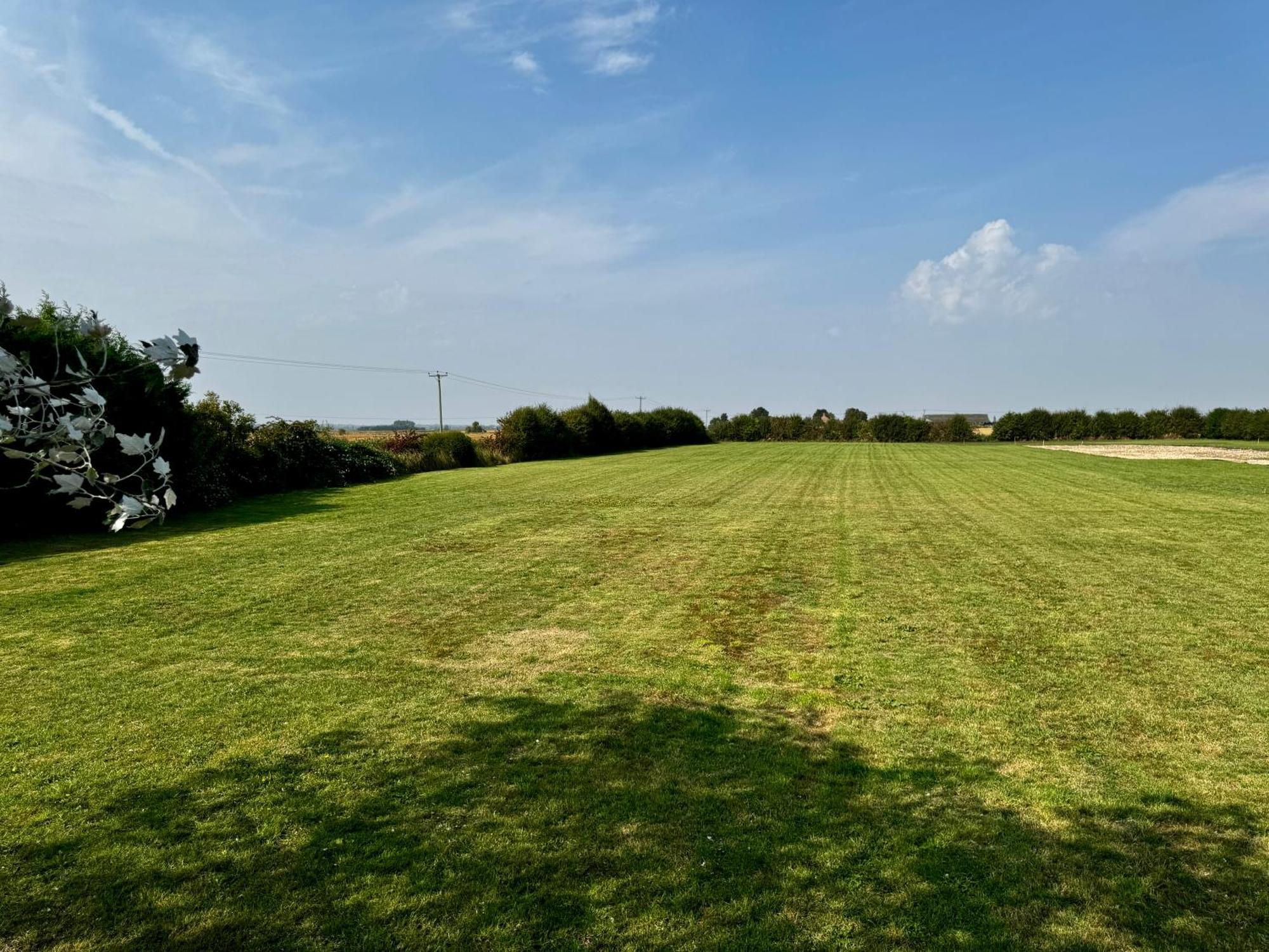 Luxury Isla Cottages, Bourne! Dog-Friendly, Countryside Views, Garden, Parking, 5Mins Pubs - Family Holiday Exterior photo